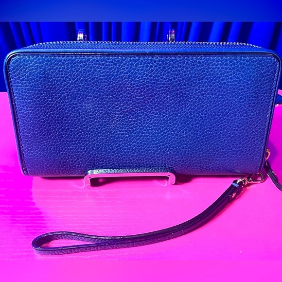KATE SPADE Grand Street Zip Travel Wallet, EUC - Picture 2 of 4